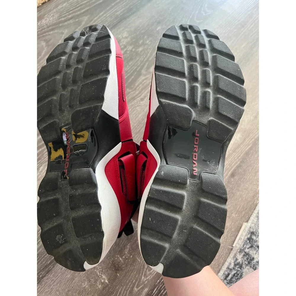 Air Jordan Trunner LX High Sneakers Mens 10 Red Black Zip BV1272-600